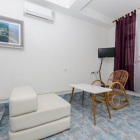 Apartment And Rooms Ivan Makarska Exterior photo