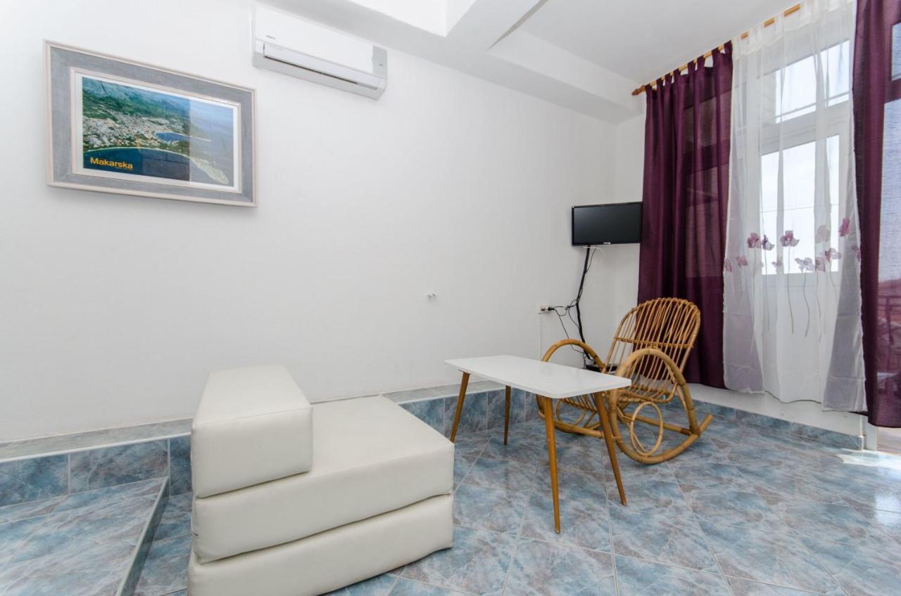 Apartment And Rooms Ivan Makarska Exterior photo